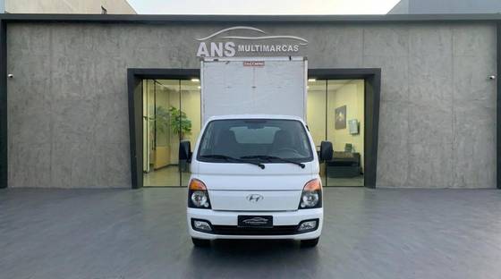 HYUNDAI HR 2.5 LONGO SEM CAÇAMBA 4X2 16V 130CV TURBO INTERCOOLER DIESEL 2P MANUAL